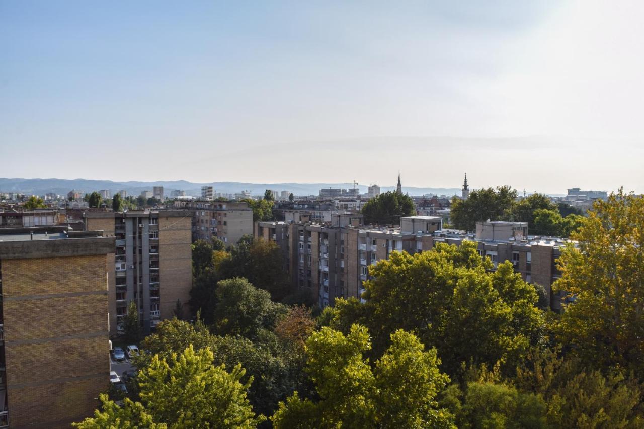 Apartman Bane 021 With A View Novi Sad Exteriör bild